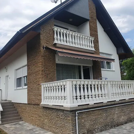Σπίτι διακοπών Wolf Vendeghaz Balatonkeresztúr