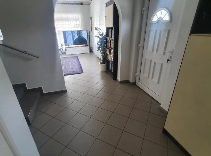 Semesterbostad Wolf Vendeghaz