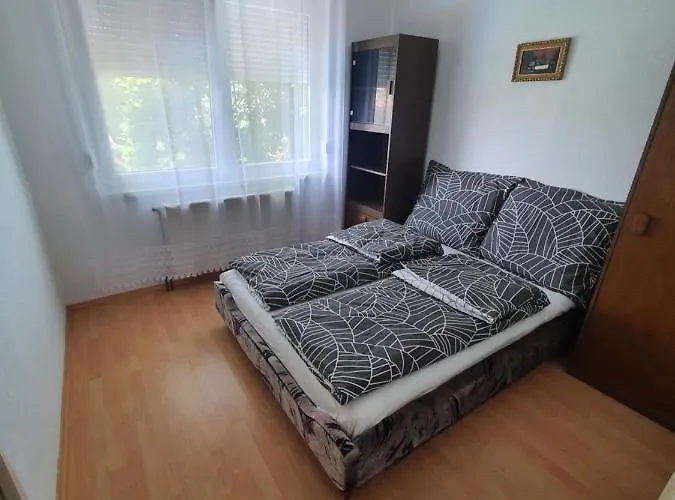 Wolf Vendeghaz * Balatonkeresztúr